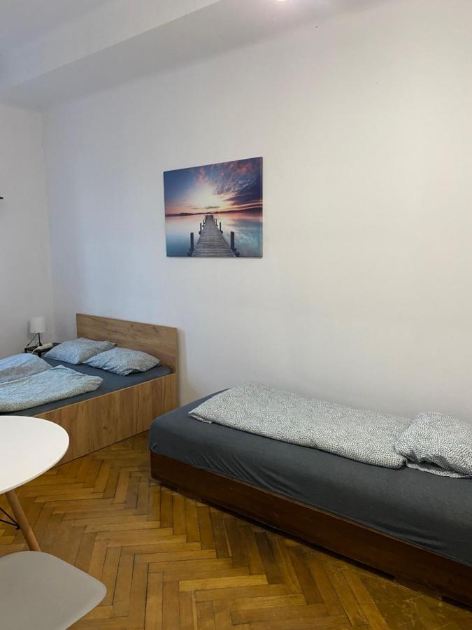 Classy Rooms In Old Town 크라쿠프 외부 사진